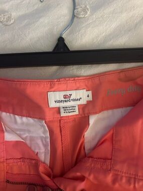 Vineyard Vines “everyday” shorts Size 4. Great condition See dimensions in pics